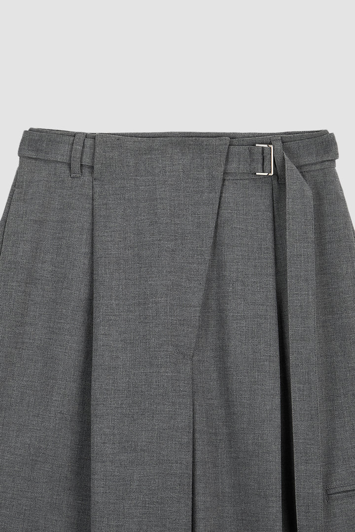 KIMMATIN Diagonal Zipper Belted Pants — Gray