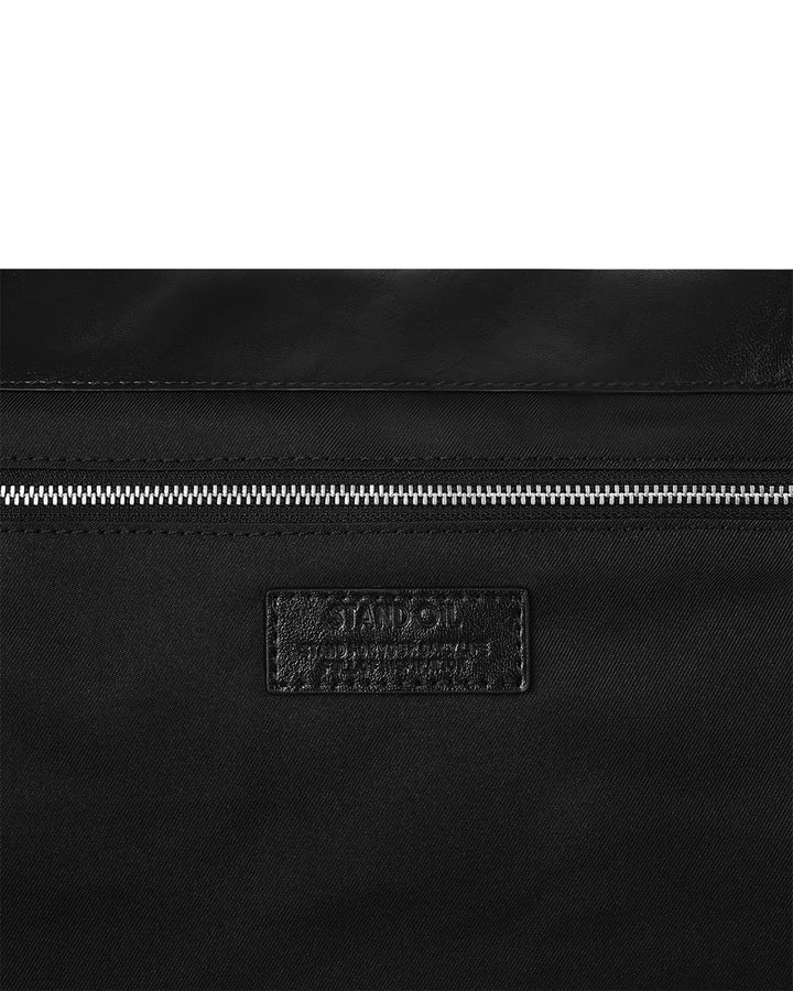 Stand Oil Beni Bag — Vintage Nubuck Crossbody — Black