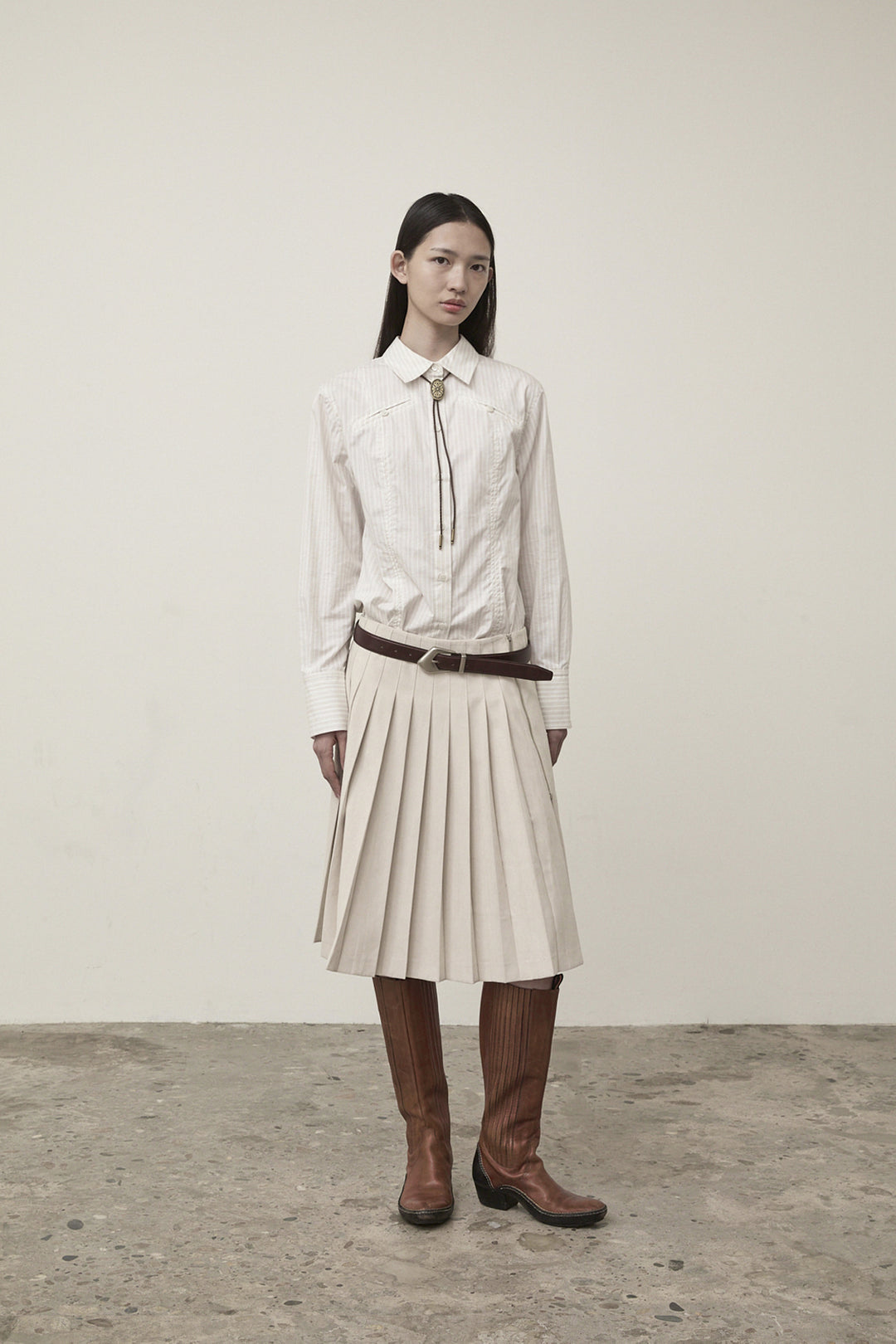 Matin Kim Side Zipper Pleats Midi Skirt — Beige