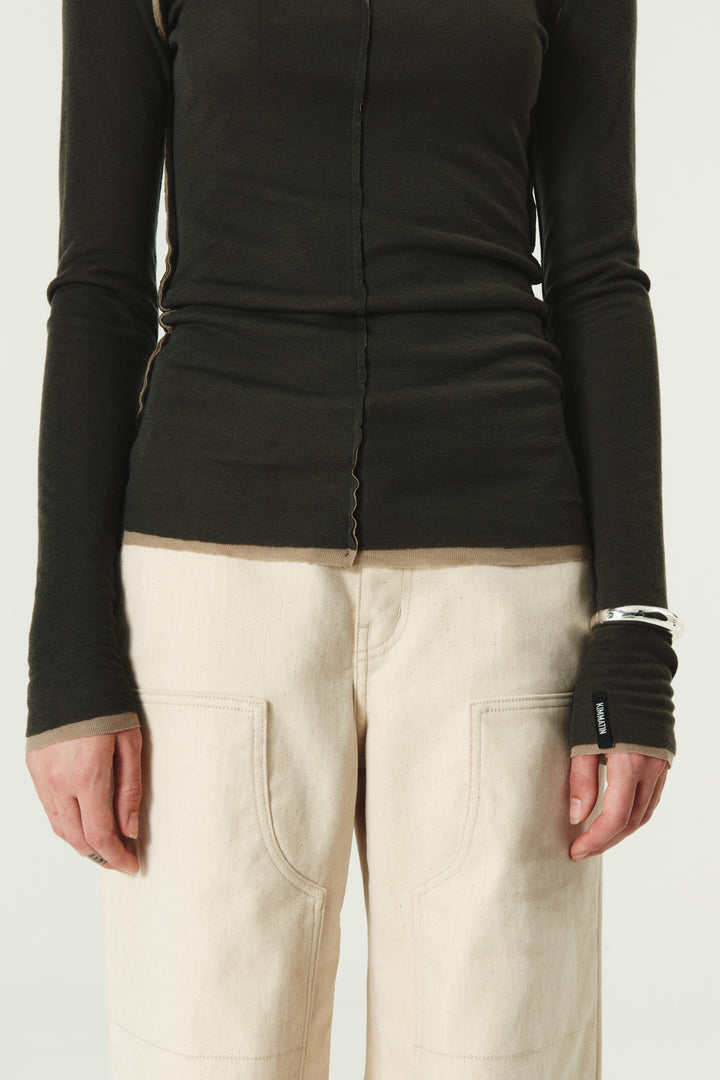 KIMMATIN Cut Line Point Turtle Neck Slim Top — Charcoal