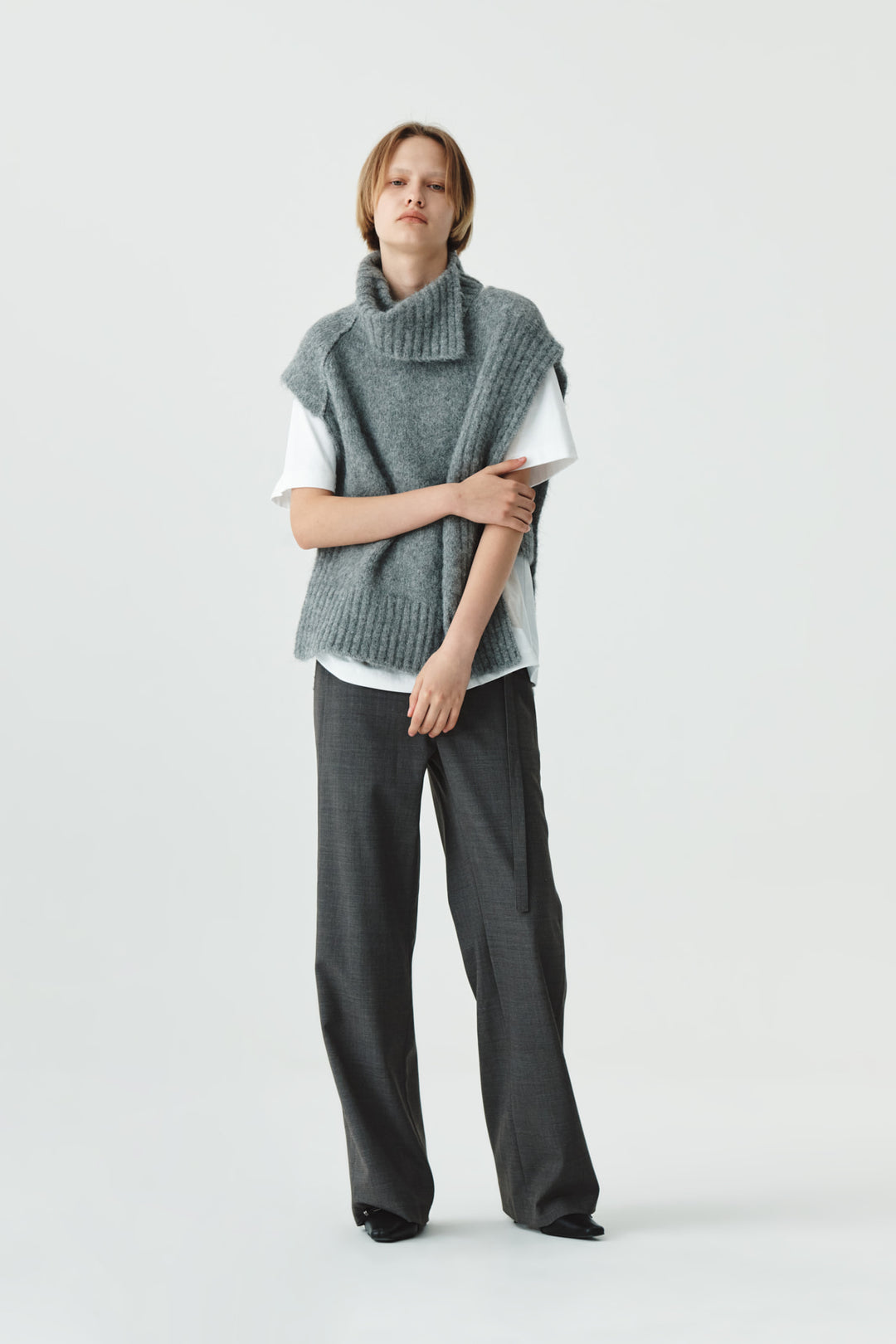 KIMMATIN Waist Point Belted Wool Trouser — Gray