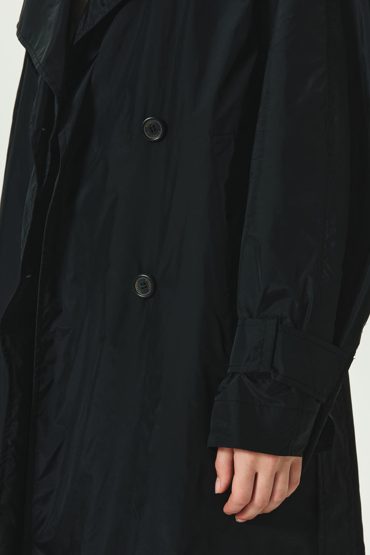 KIMMATIN Raglan Belted Nylon Trench Coat — Black
