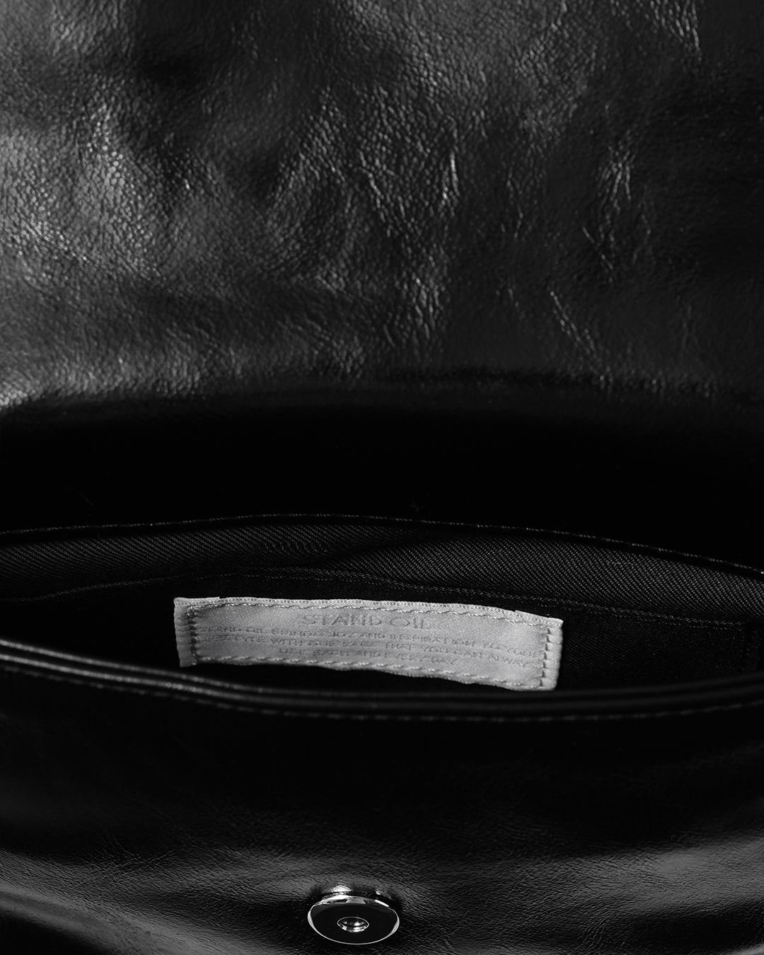 Stand Oil Cookie Bag — Glossy Shoulder Crossbody — Black