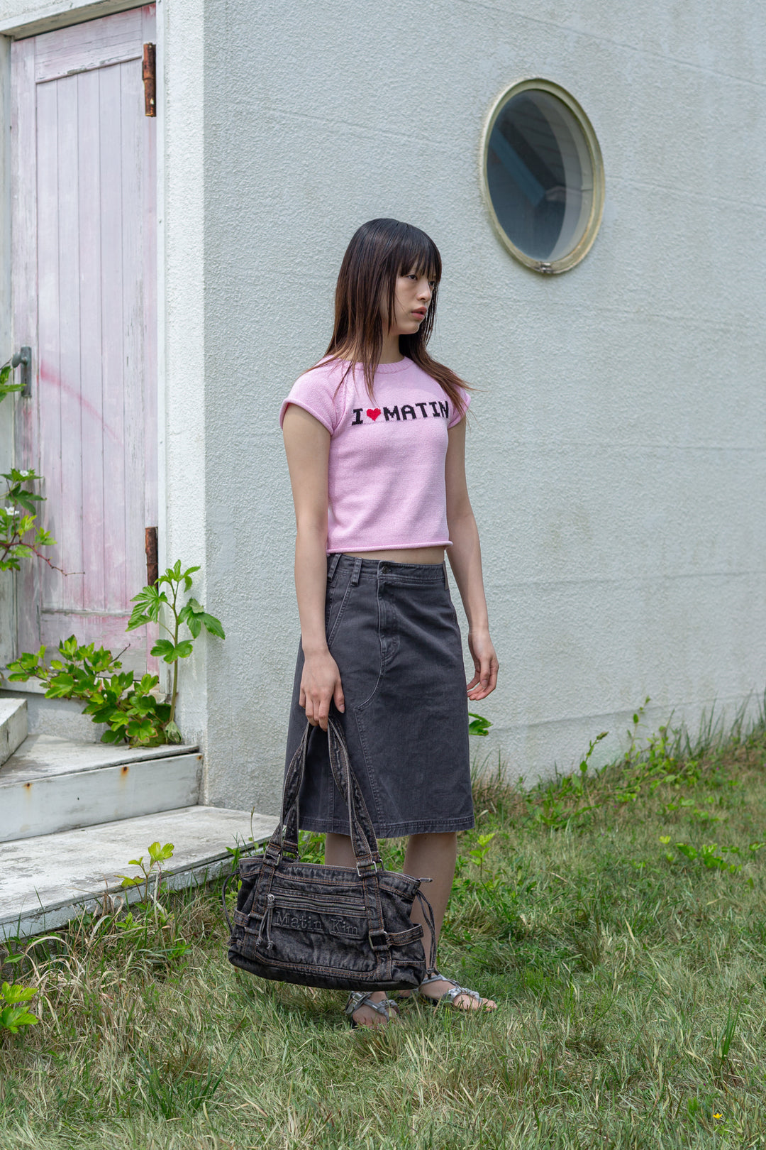 Matin Kim Side Pocket Point Midi Skirt — Charcoal