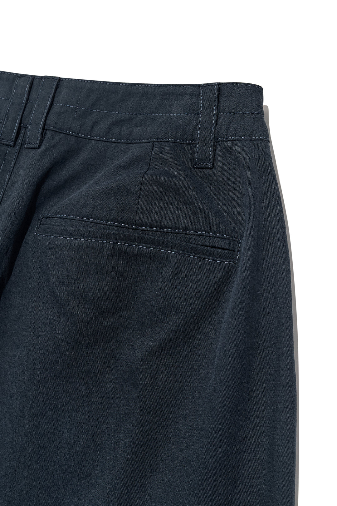 Matin Kim Snap Pocket Point Fatigue Pants — Navy blue