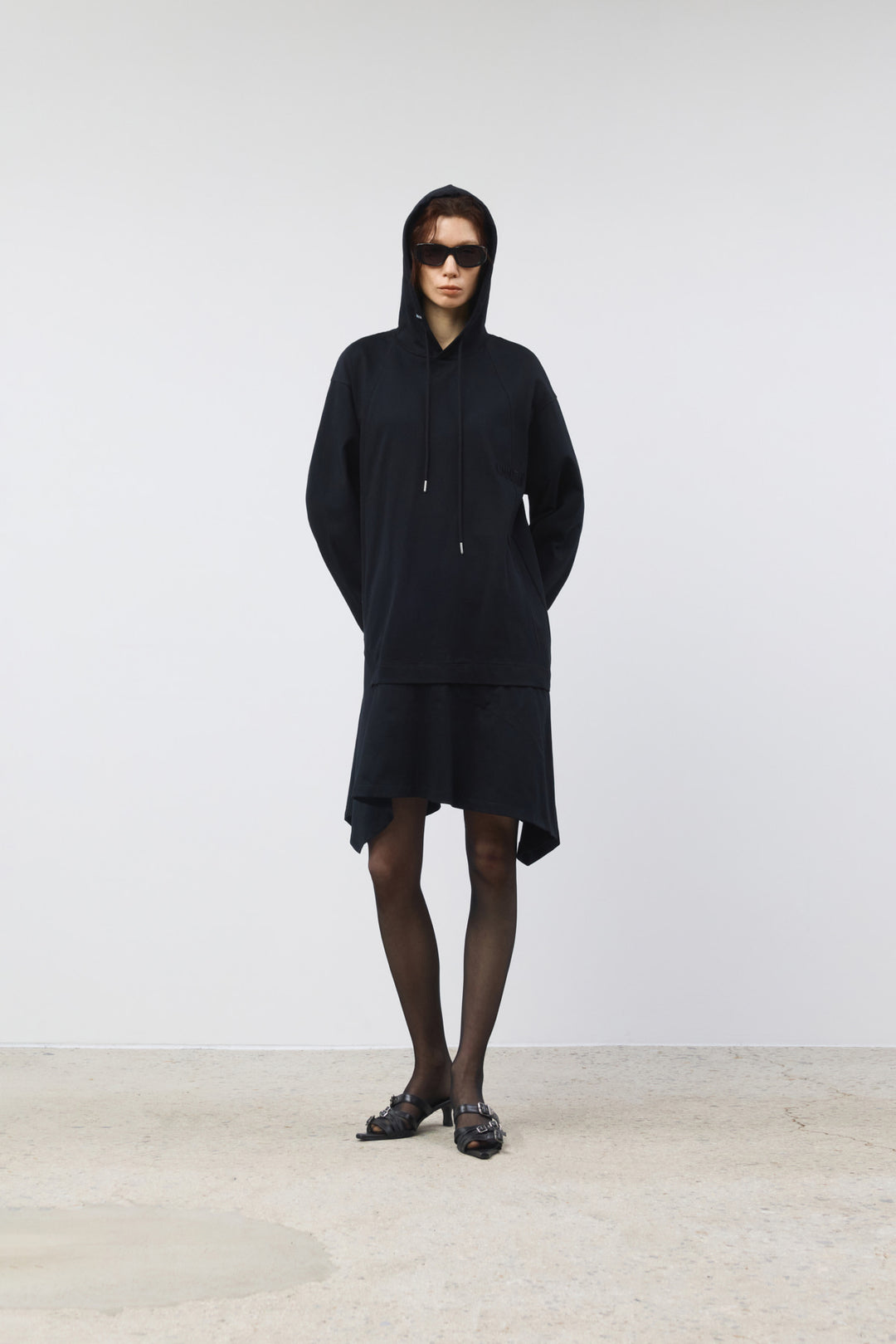 KIMMATIN Back Open Hoody Jersey Dress — Black