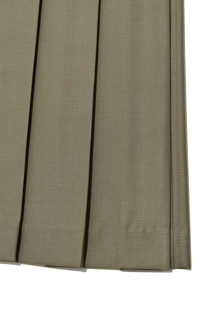 Matin Kim Bermuda Pleats Skirt Pants — Khaki