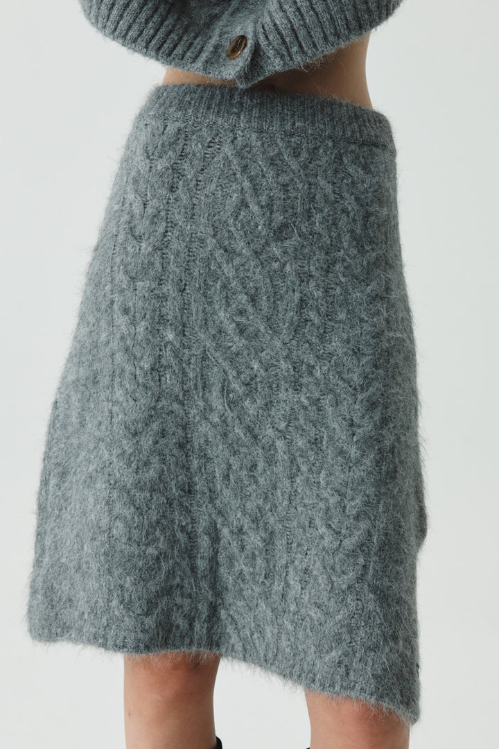 KIMMATIN Wide Cable Midi Knit Skirt — Gray