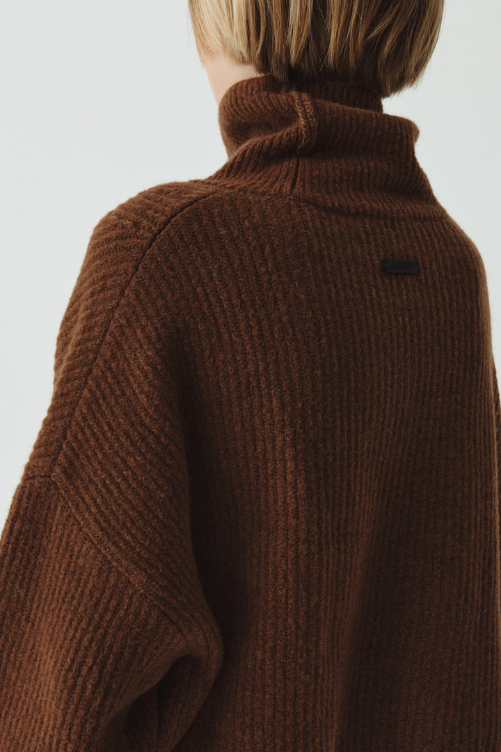 KIMMATIN Wool Blended High Neck Crop Pullover — Brown
