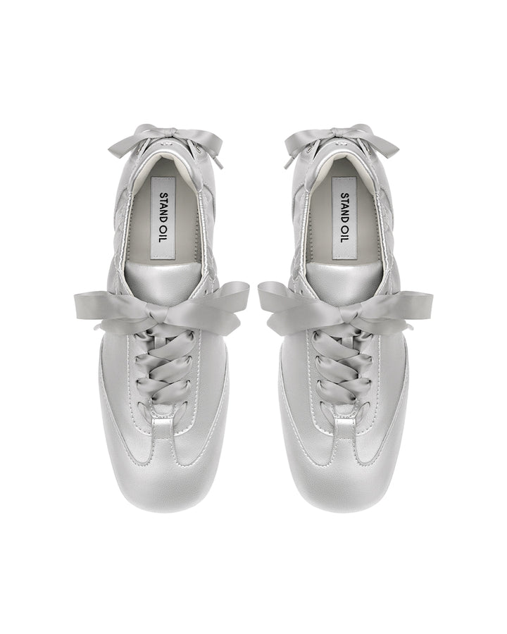 Stand Oil Double Tied Sneakers — Silver
