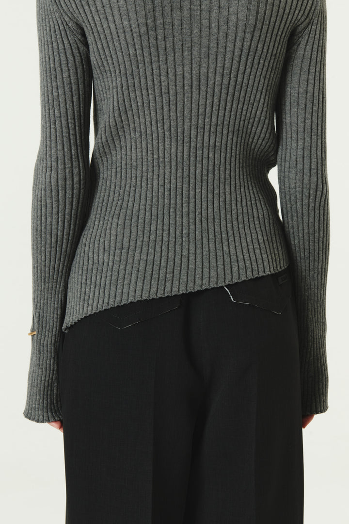 KIMMATIN Unbalance Turtle Neck Knit — Gray