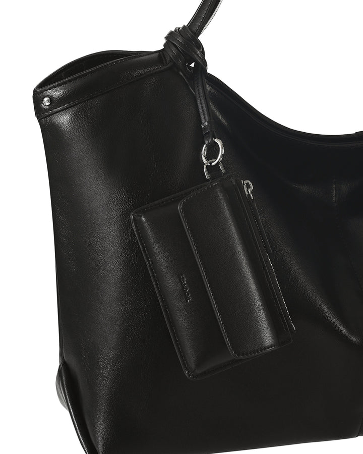 Stand Oil Chubby Zipper Wallet — Black