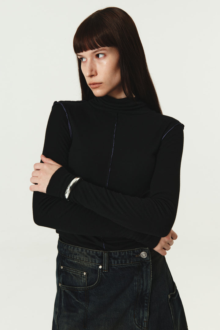 KIMMATIN Cut Line Point Turtle Neck Slim Top — Black