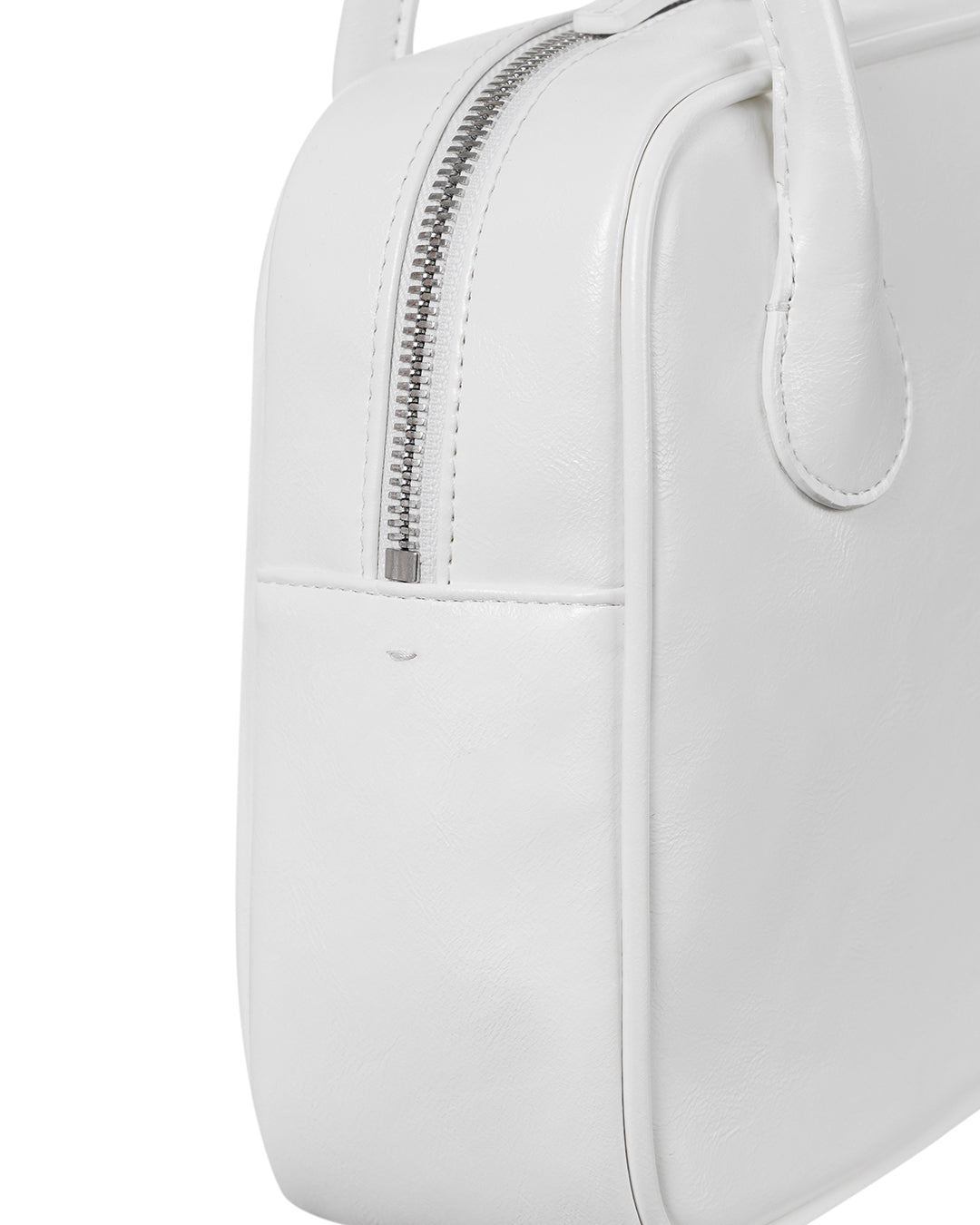 Stand Oil Momo Bag — Glossy Trapezoid Tote — White