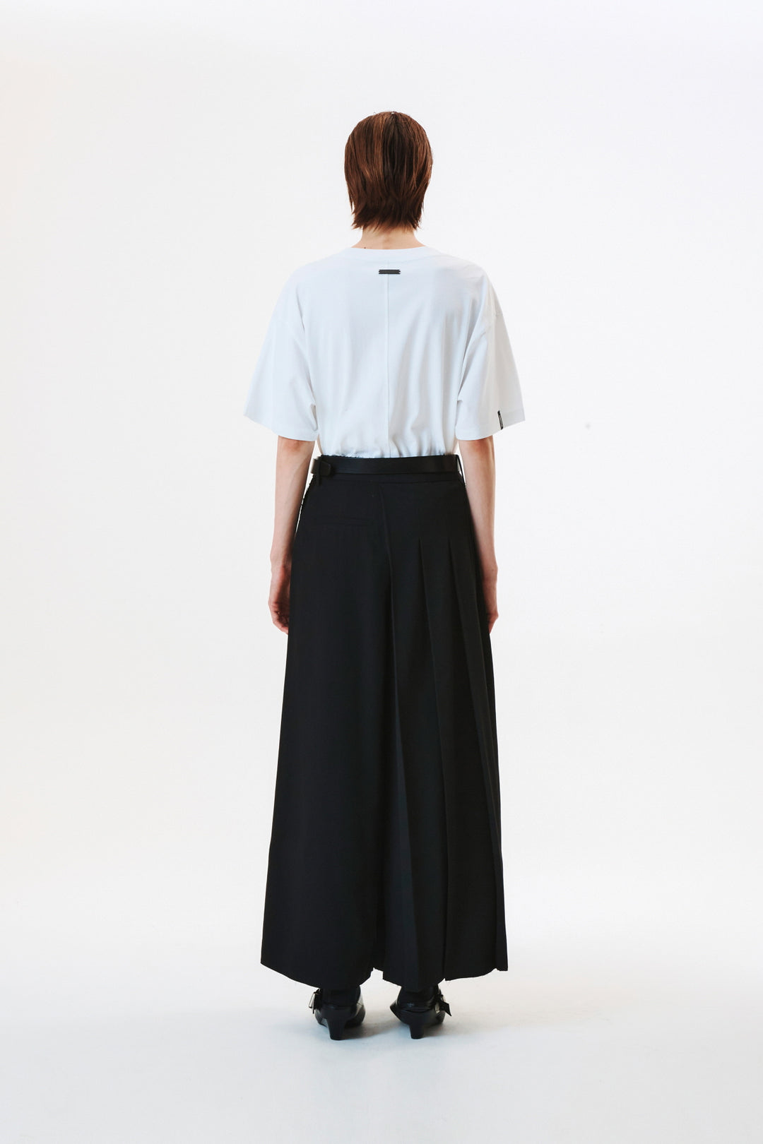KIMMATIN Unbalance Pleats Pants — Black