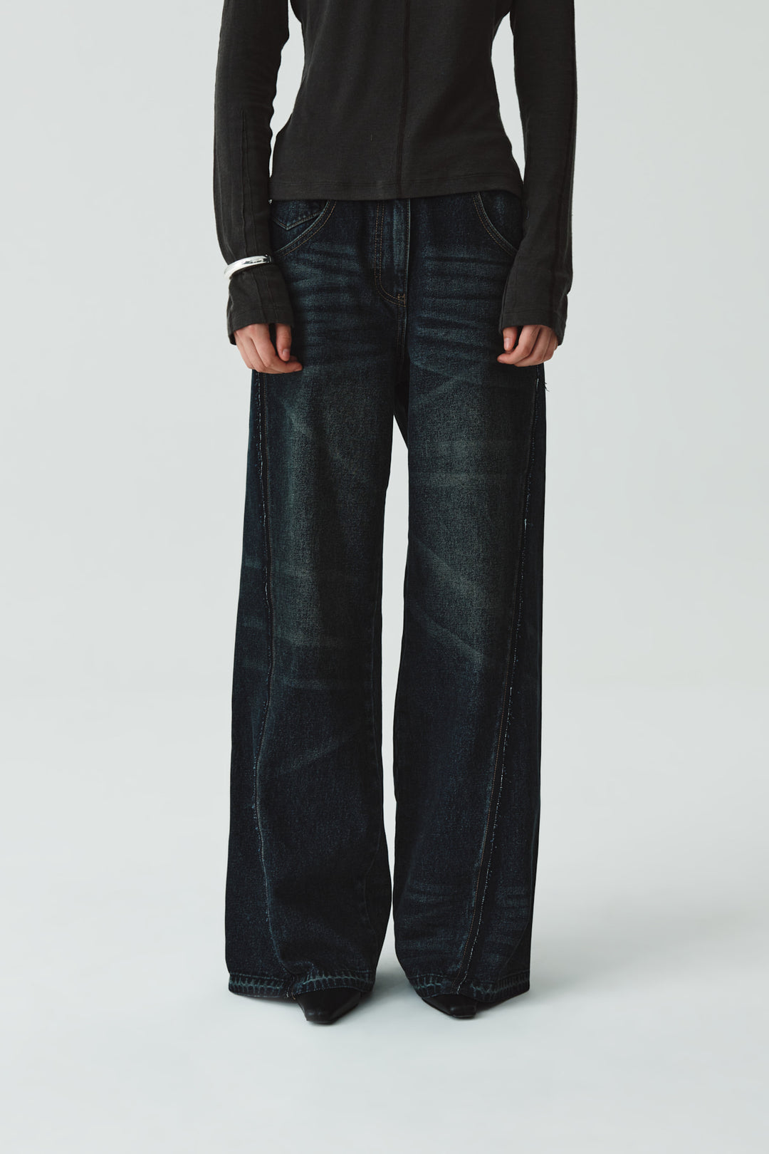 KIMMATIN Washed Cut Out Wide Denim — Navy blue