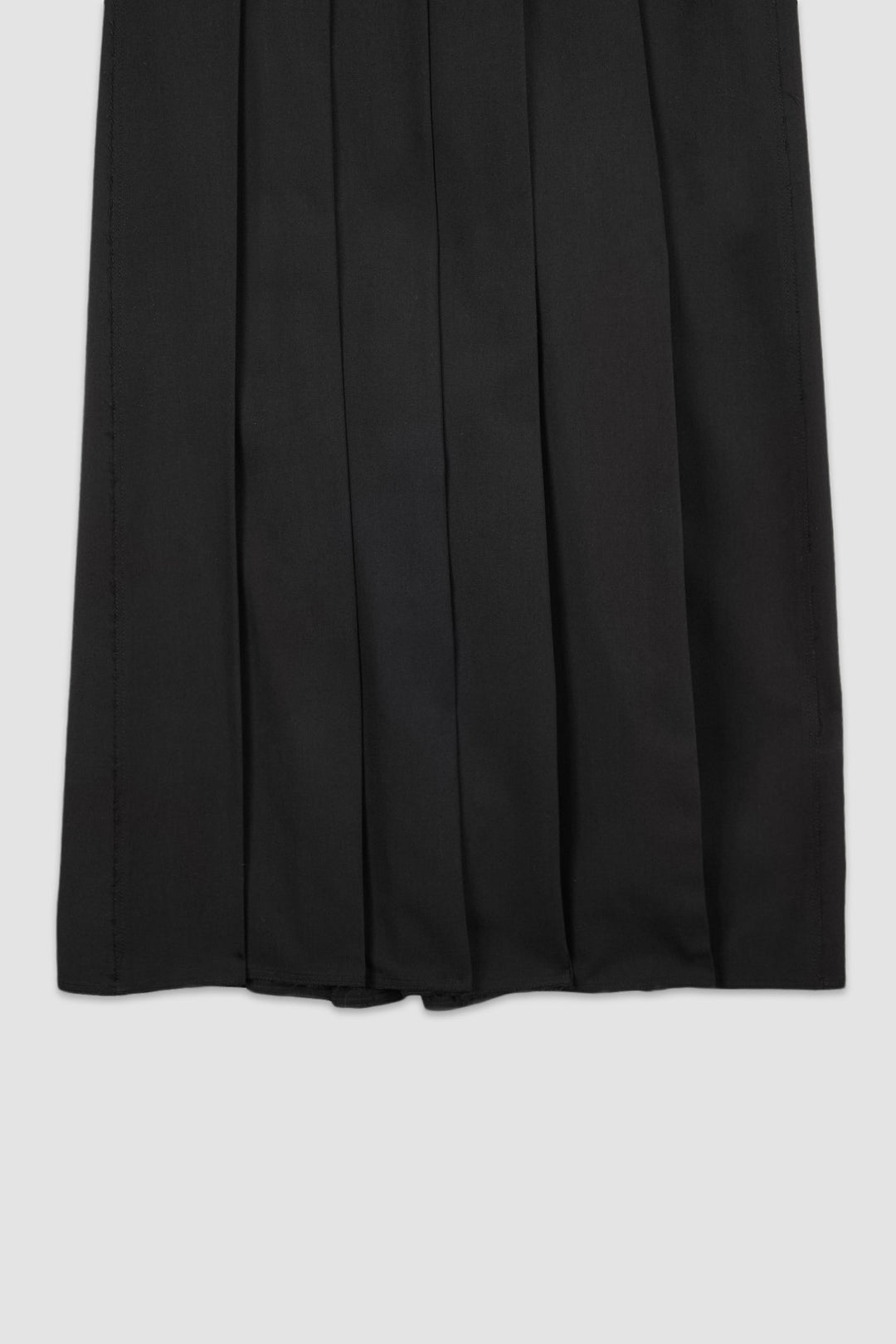 KIMMATIN Unbalance Pleats Pants — Black