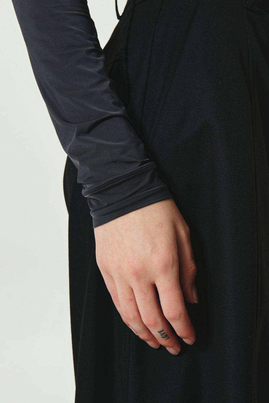 KIMMATIN Half Neck Light Long Sleeve Top — Charcoal
