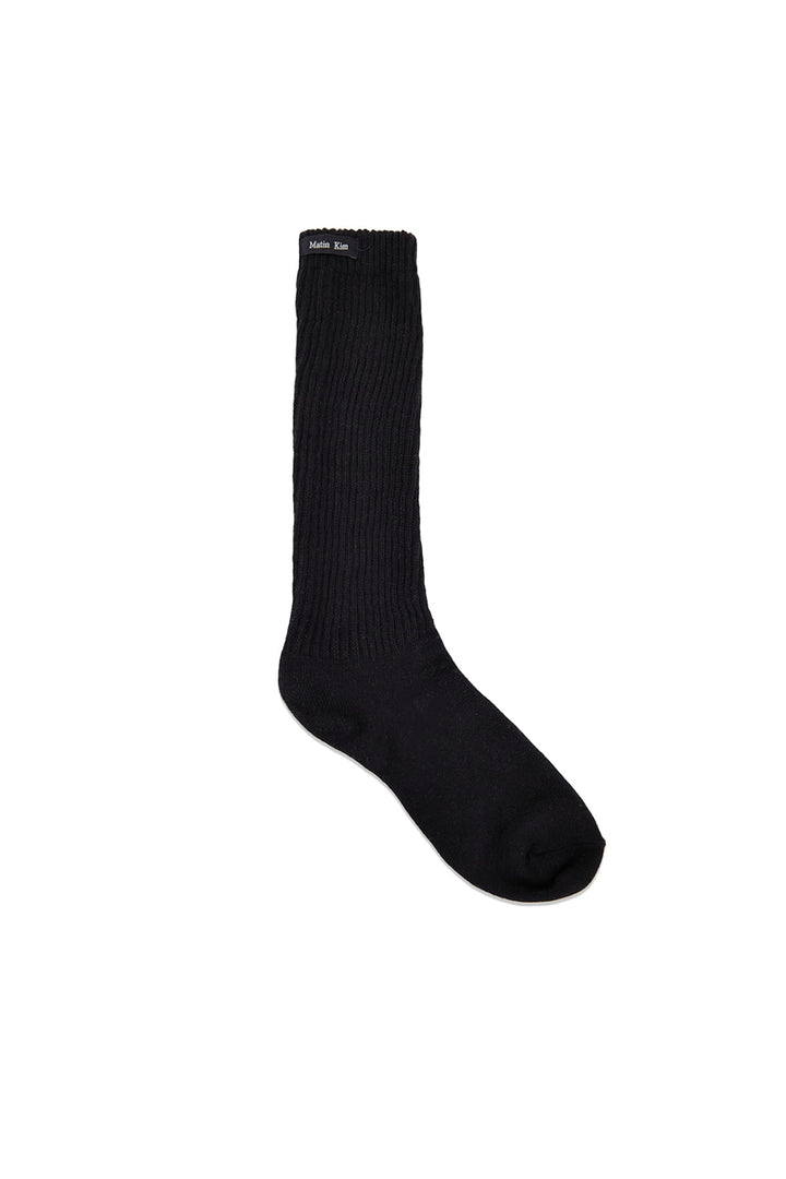 Matin Kim Small Logo Point Ribbed Socks — Black