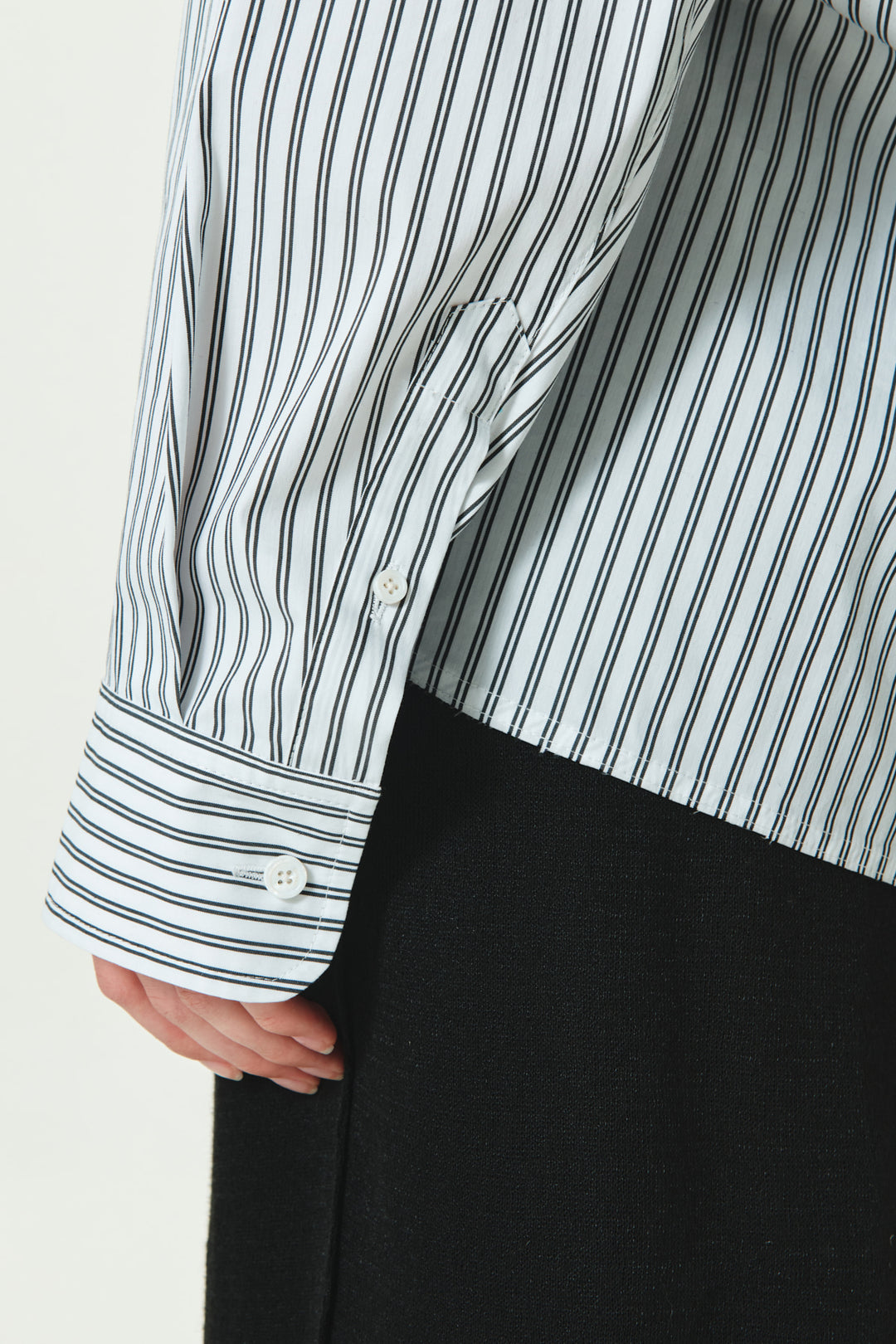 KIMMATIN Two Way Stripe Shirt — Black