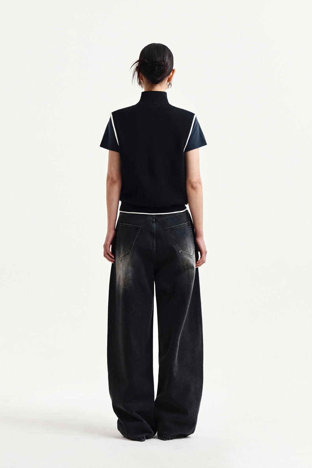 Matin Kim Spell Point Knit Zip Up Vest — Black