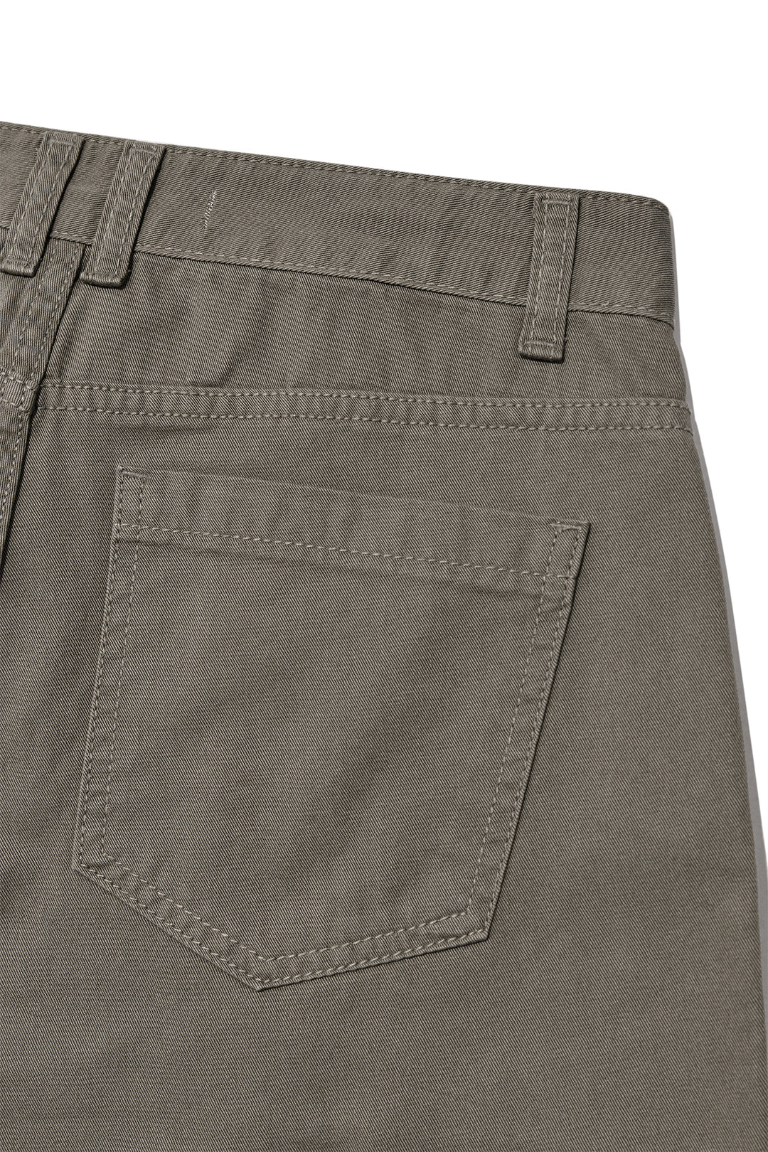 Matin Kim Semi Slimfit Bermuda Pants — Khaki