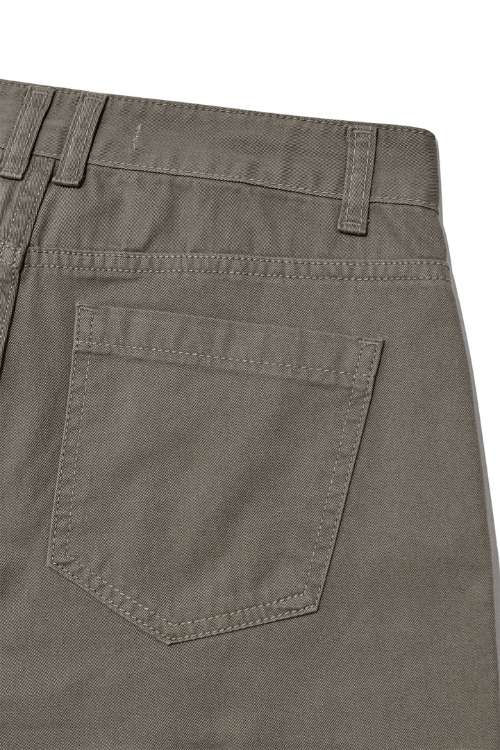 Matin Kim Semi Slimfit Bermuda Pants — Khaki