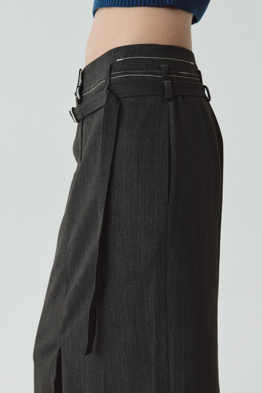 KIMMATIN Slit Point H Line Long Skirt — Gray