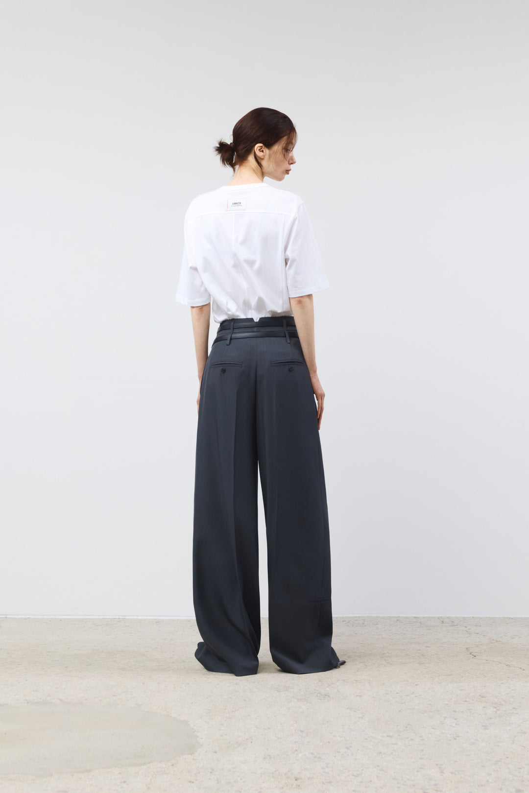 KIMMATIN Shoulder Hole Half Sleeve Top — White