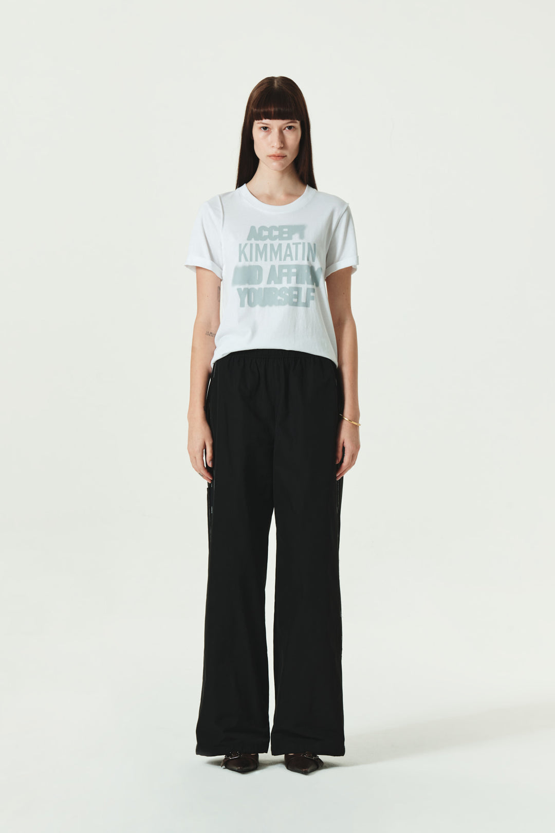KIMMATIN Sleeve Foldover Lettering Point Top — White