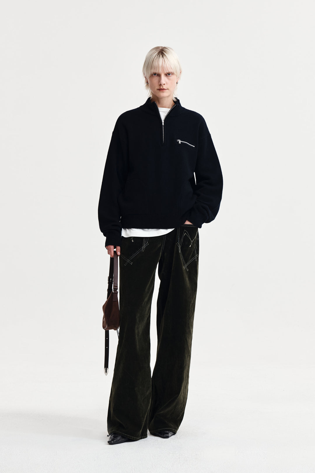 Matin Kim Back Logo Half Knit Zip Pullover — Navy blue