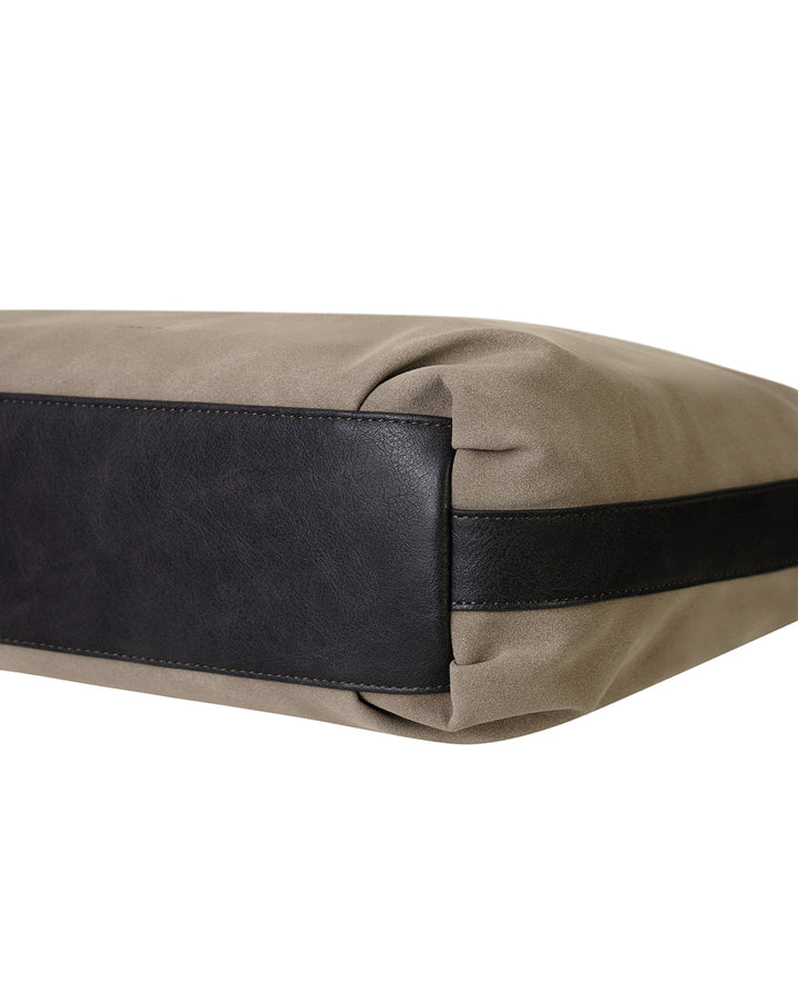 Stand Oil Seine Bag — Twisted Nubuck Crossbody — Taupe Combi