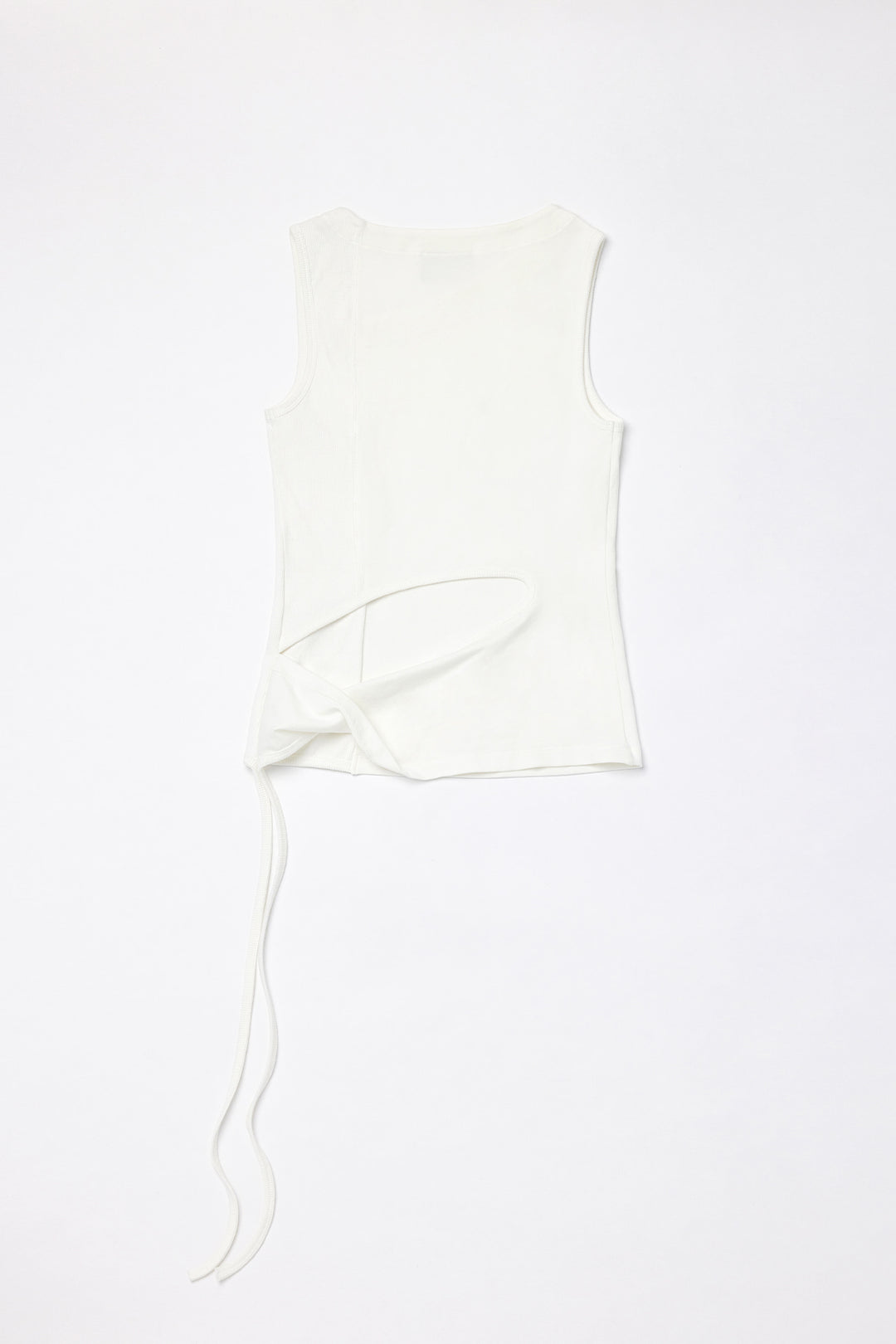 KIMMATIN Back Twist Unbalance Jersey Sleeveless — White