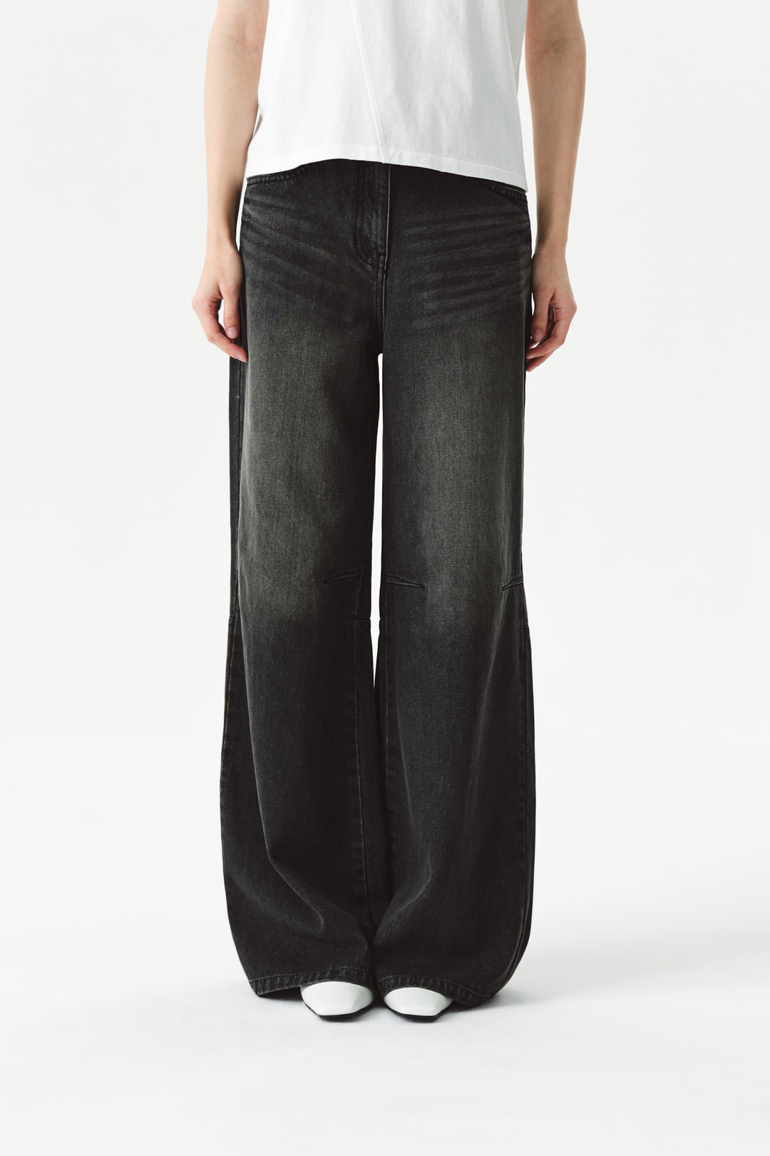 KIMMATIN Knee Point Wide Denim Pants — Gray