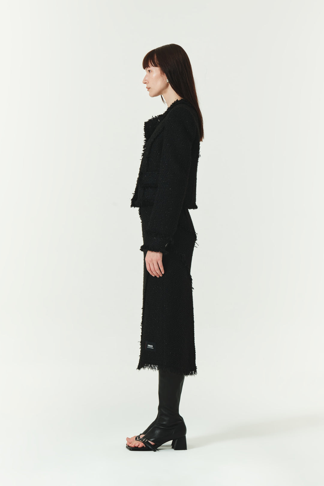 KIMMATIN Unbalance Tweed Crop Jacket — Black