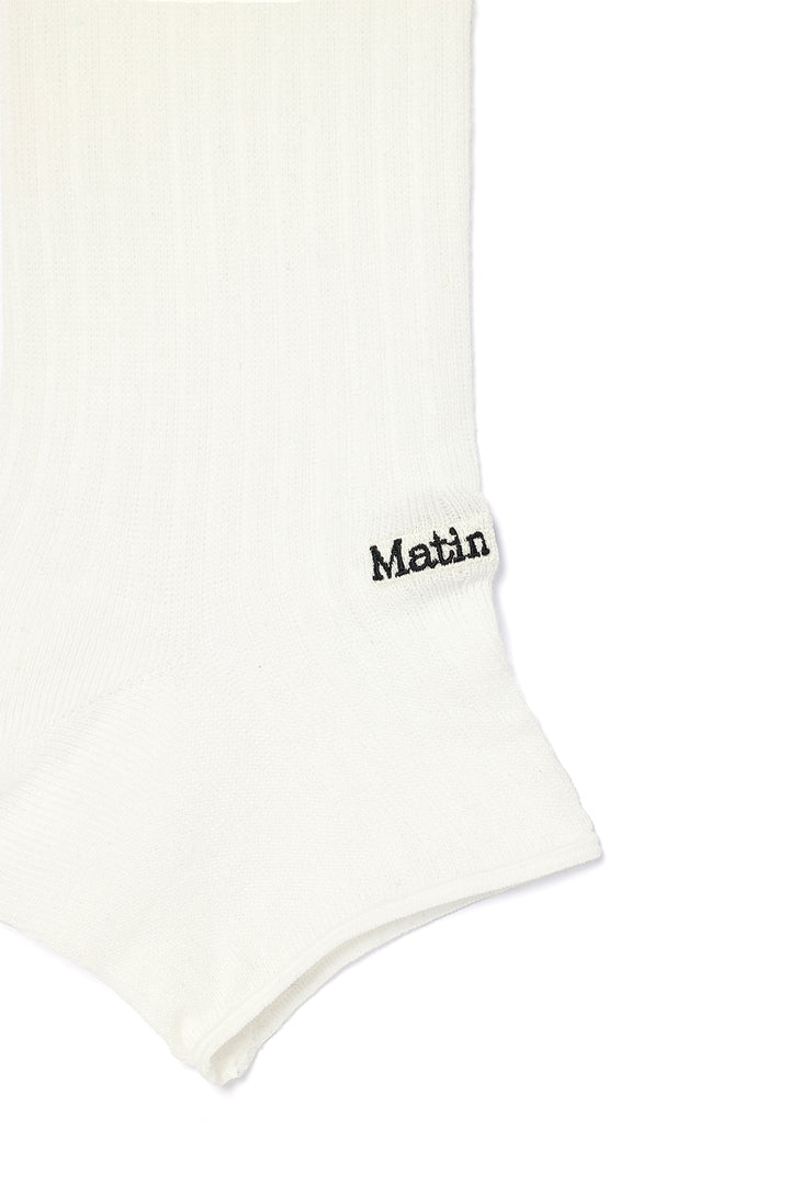 Matin Kim Soft Warmer Half Knee Socks — White