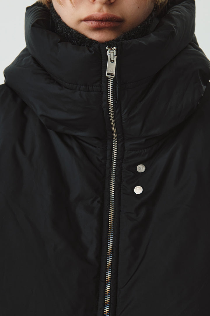 KIMMATIN Logo Padded Goose Down Jumper — Black