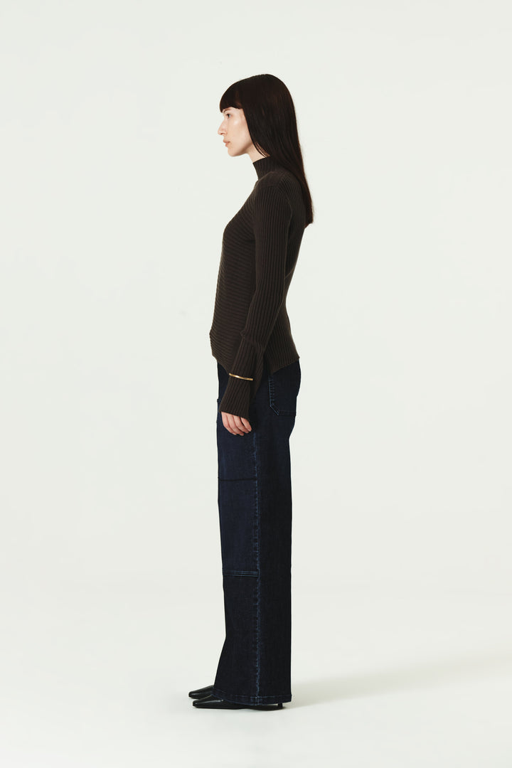 KIMMATIN Unbalance Turtle Neck Knit — Brown