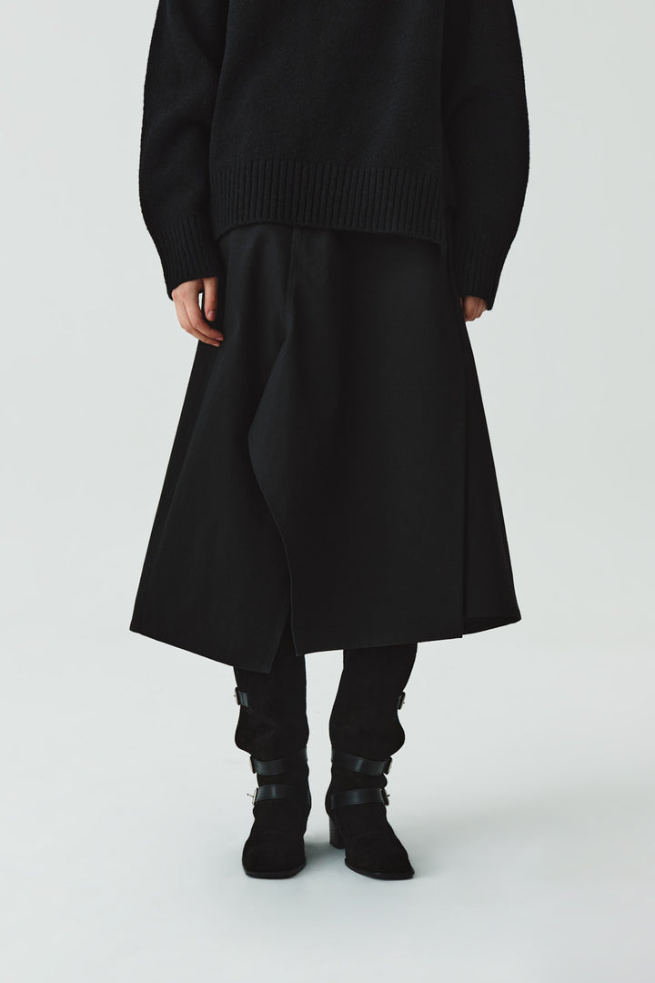 KIMMATIN Unbalance Cotton Flare Skirt — Black