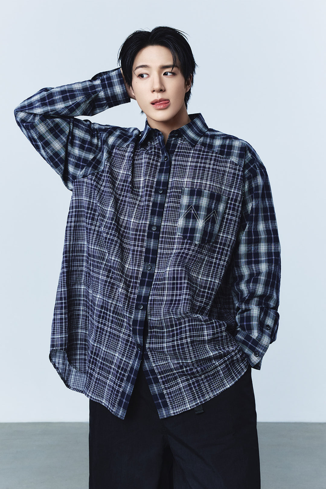 Matin Kim Mixed Check Overfit Shirt — Navy blue