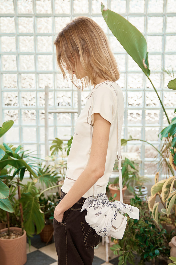 Matin Kim Stitch Point Small Logo Top — Yellow