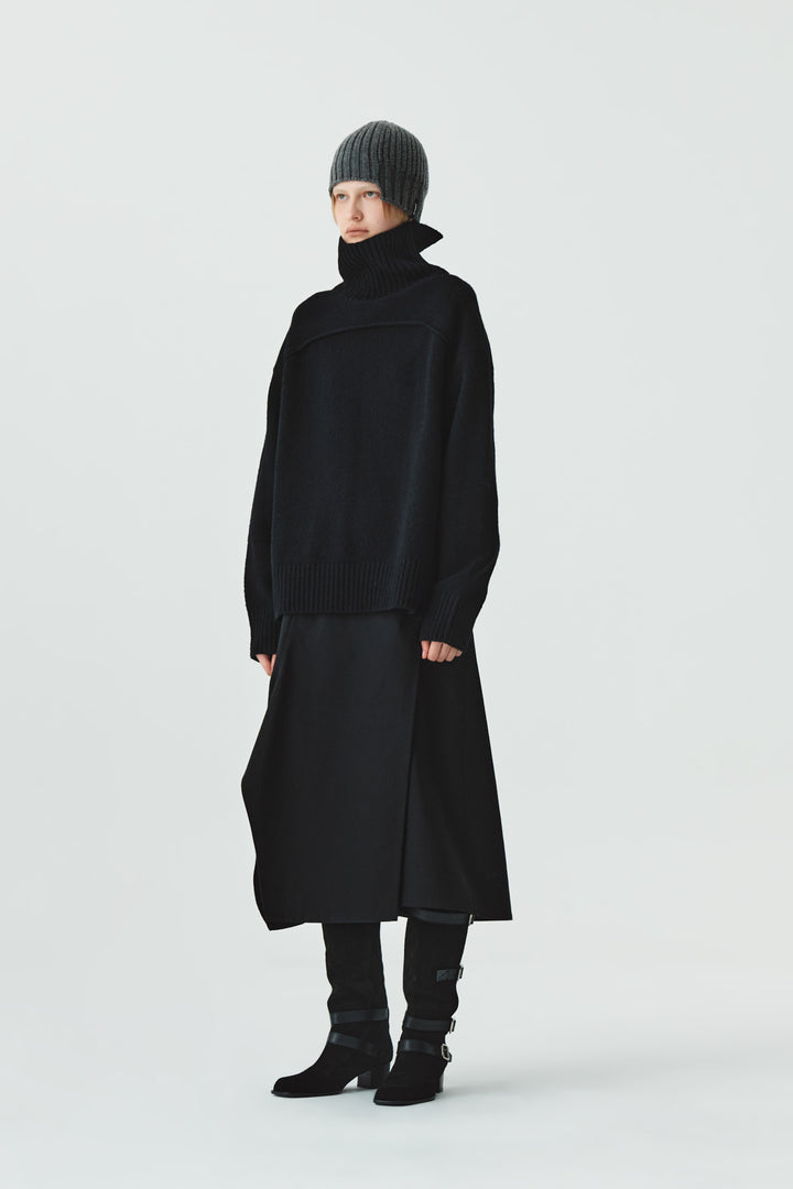 KIMMATIN Unbalance Cotton Flare Skirt — Black