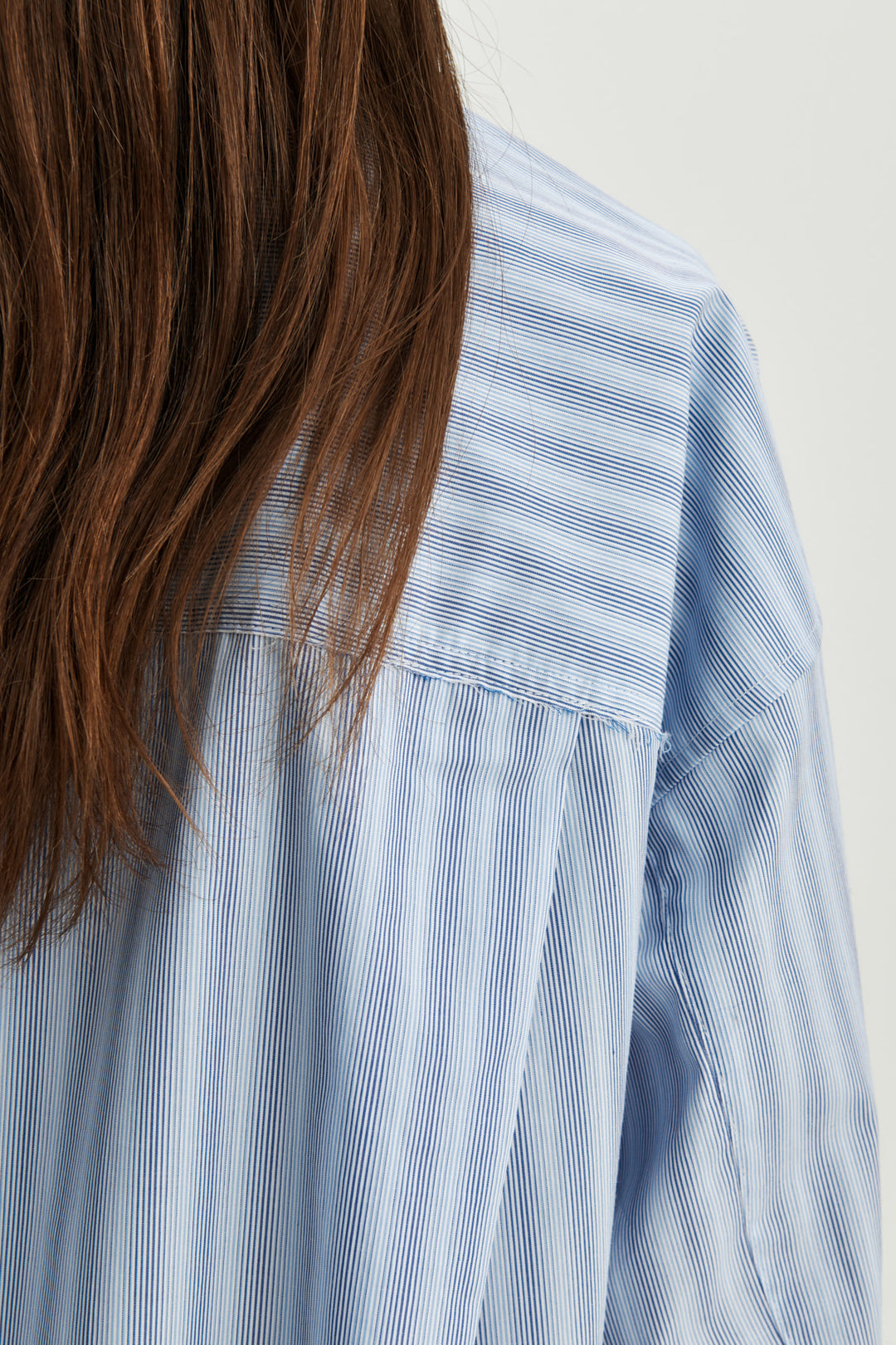 KIMMATIN Two Way Silhouette Shirt — Blue