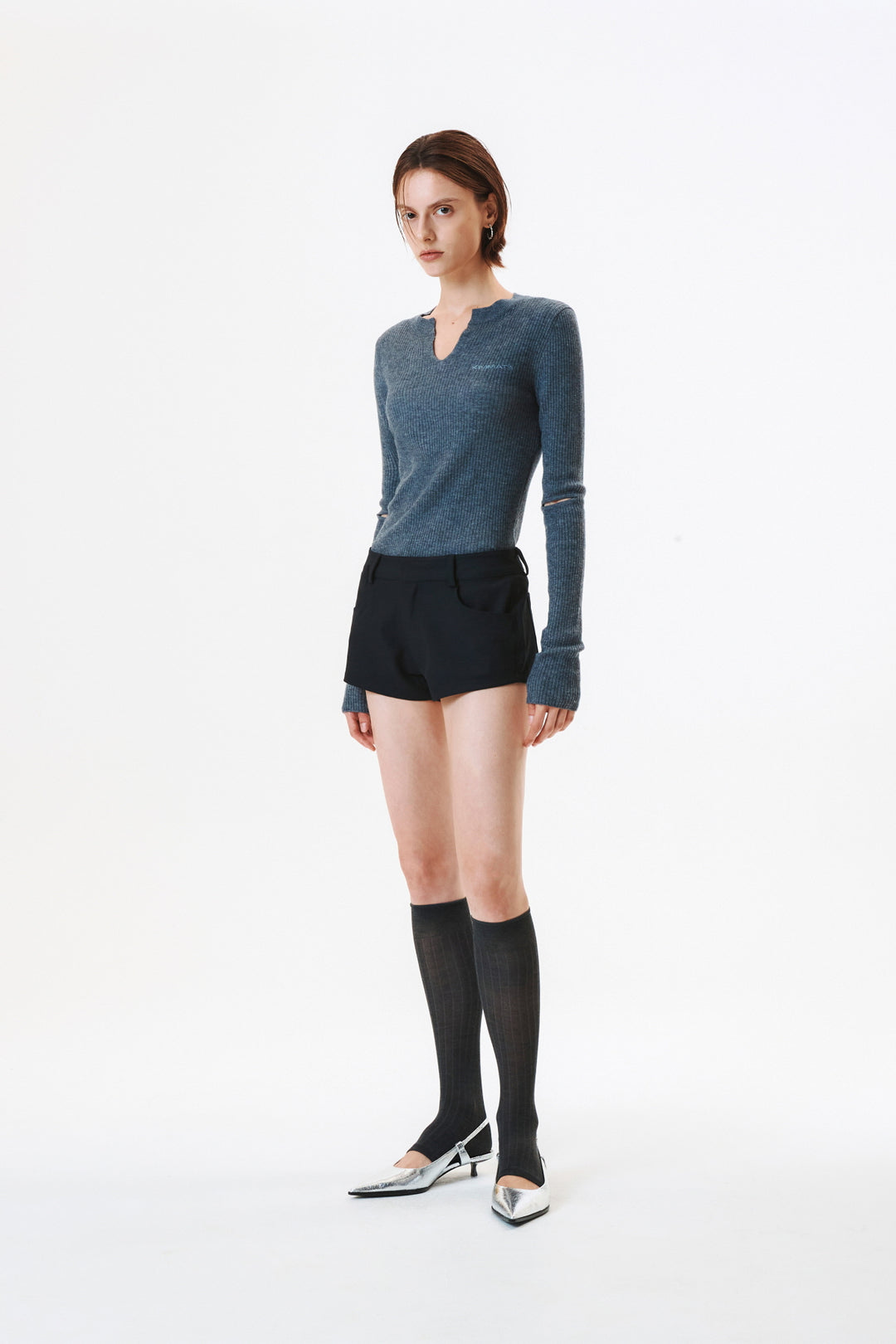KIMMATIN Slit Point Slim Knit Top — Gray