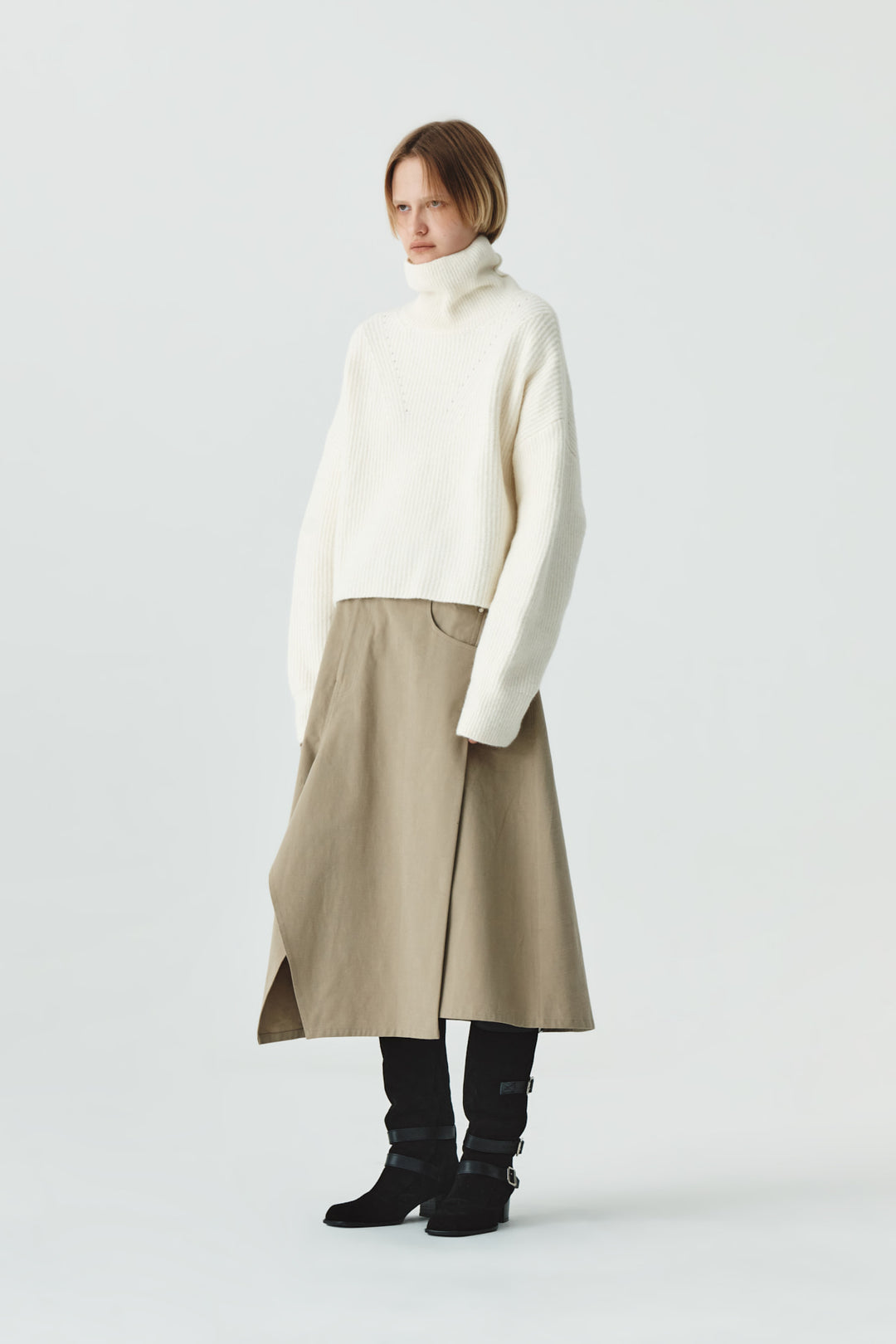 KIMMATIN Wool Blended High Neck Crop Pullover — Ivory