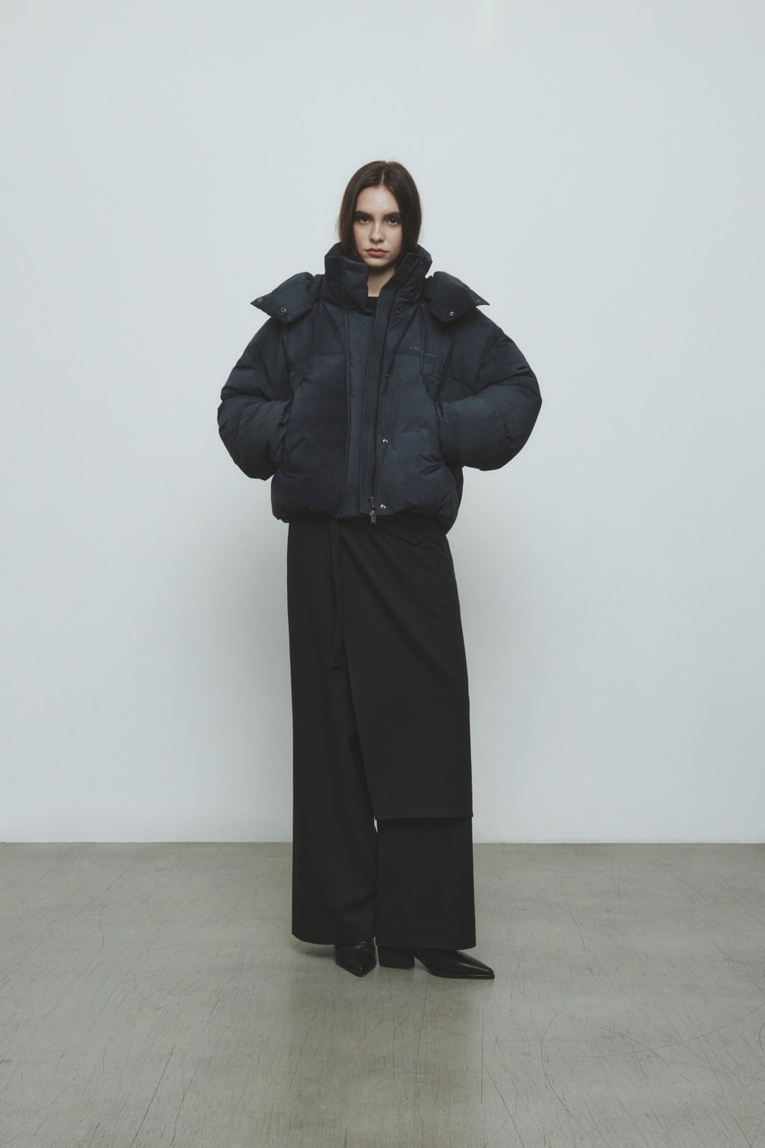 KIMMATIN Dying Effect Volume Puffer Down Jumper — Charcoal