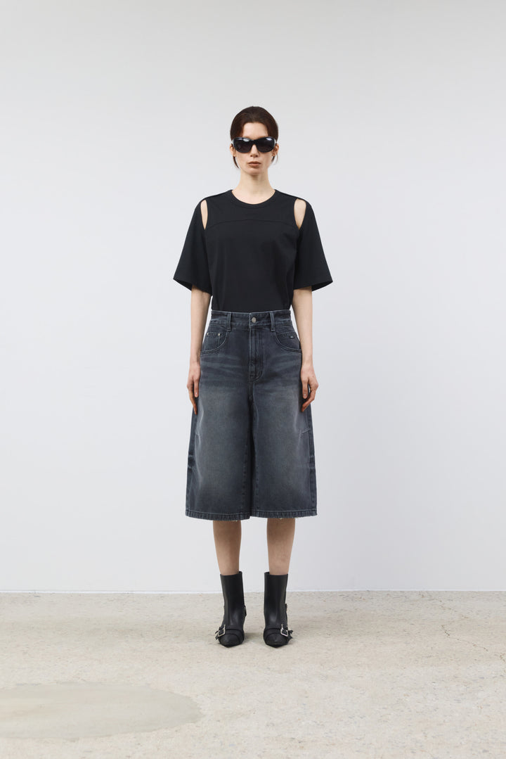 KIMMATIN Contrast Bermuda Denim in Dark — Gray