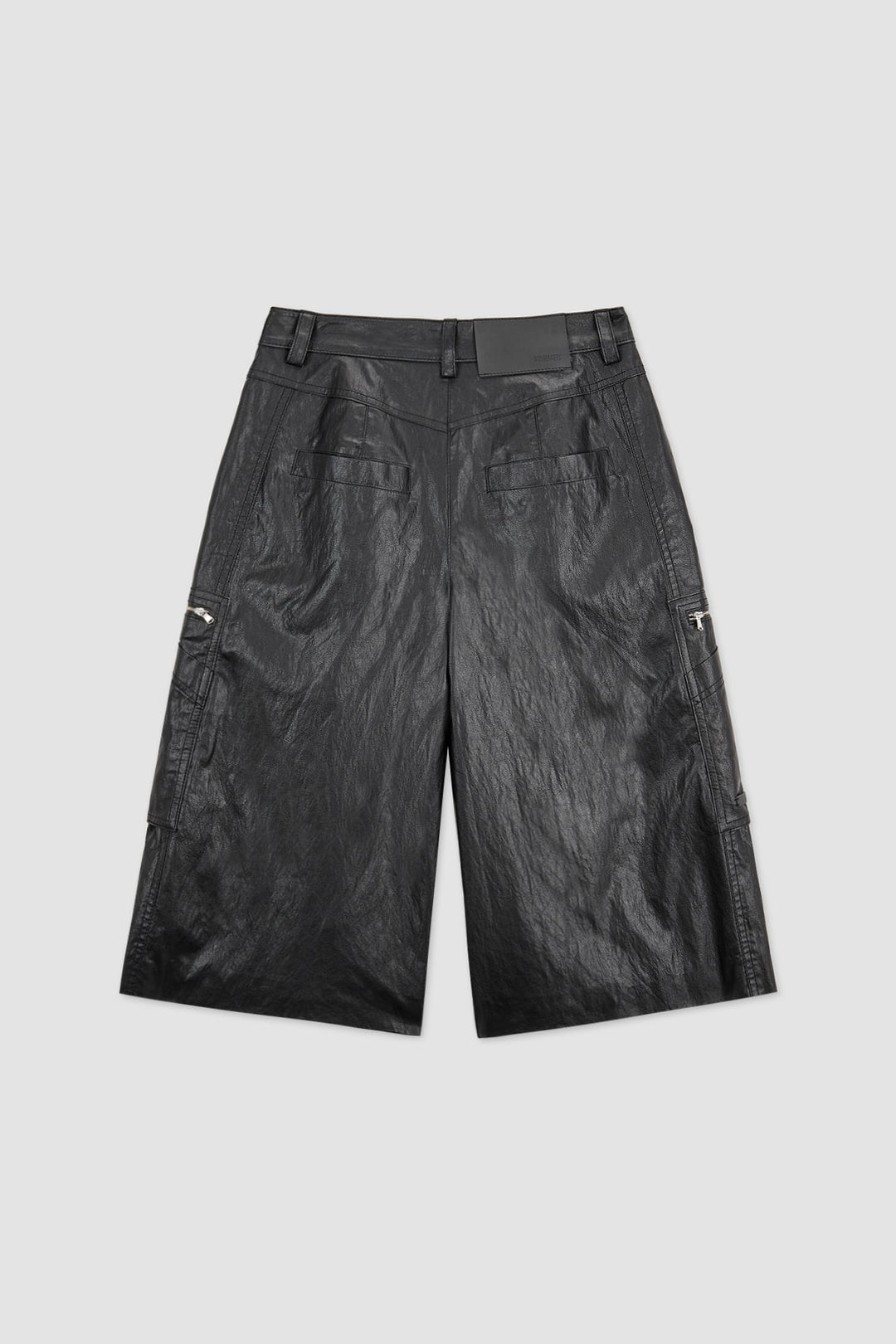KIMMATIN Pocket Point Leather Bermuda — Black
