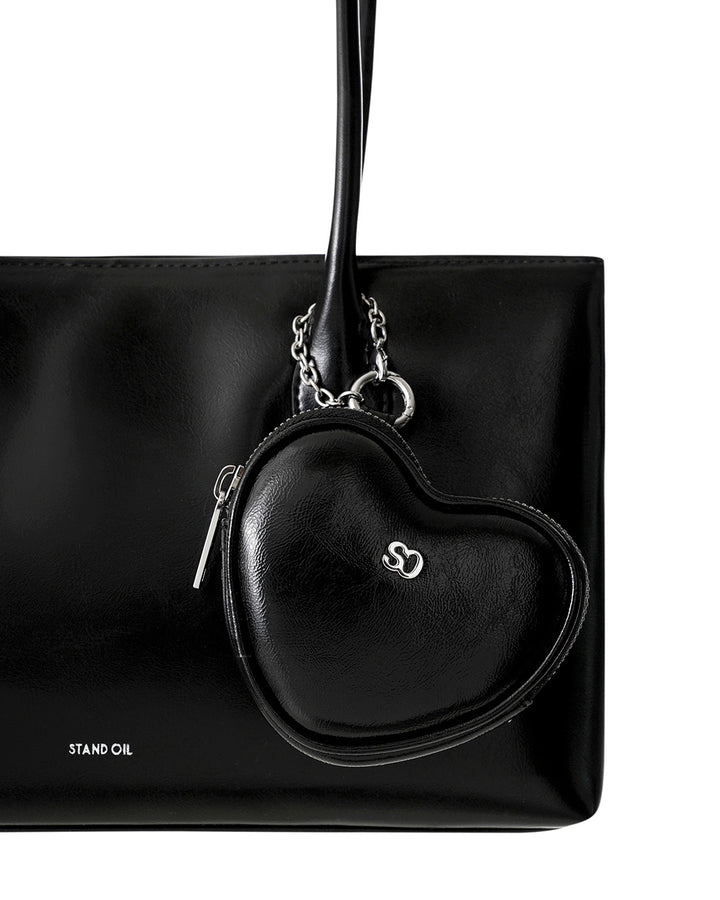 Stand Oil Heart Pods Keyring — Black