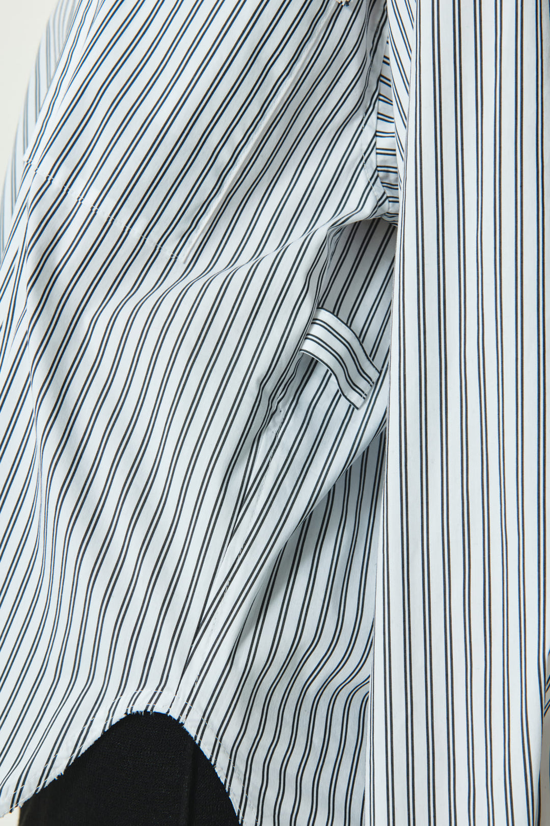 KIMMATIN Two Way Stripe Shirt — Black